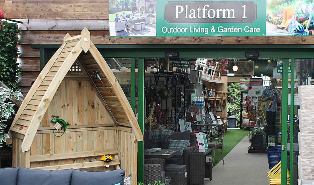 Garden centre signs by Print 2 Media